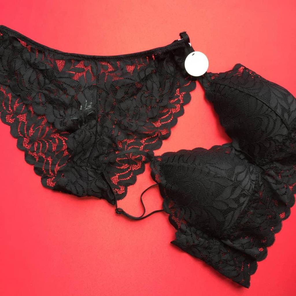 GarnetsVale's tweet photo. Matching set✅
Lace✅
Available in sizes Small- XL
Price-5000 https://t.co/vR667J4DVr