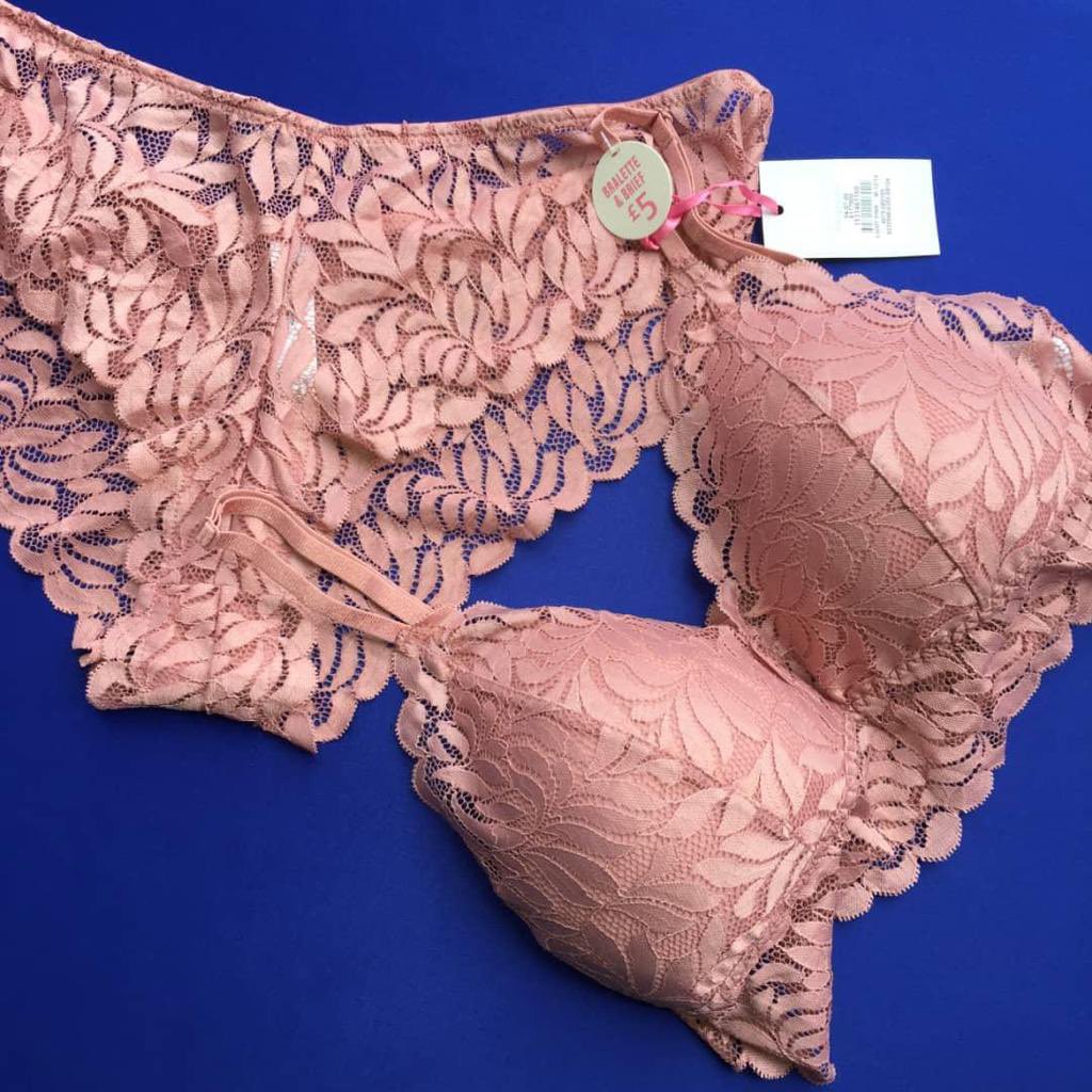 GarnetsVale's tweet photo. Matching set✅
Lace✅
Available in sizes Small- XL
Price-5000 https://t.co/vR667J4DVr