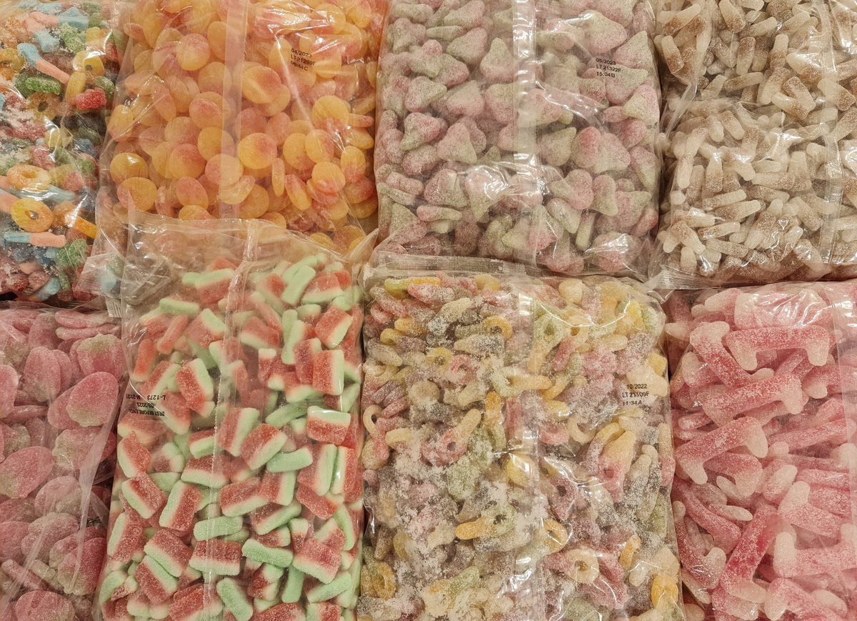 AlfiesSweets's tweet photo. 🚨SOUR FIZZ MIX BACK IN STOCK🚨

So many items in this mix!!!!

Order now at https://t.co/Nk9iuz9uCF

#uksweets #sweetsuk #vegan #veganfood #picknmix #picknmixsweets #veganpicknmix #sweets #sweetstime #sweetdelivery #sweetdeliveryuk #sweet #sweettooth #candy #esports #babyshower https://t.co/isUlraC7KW