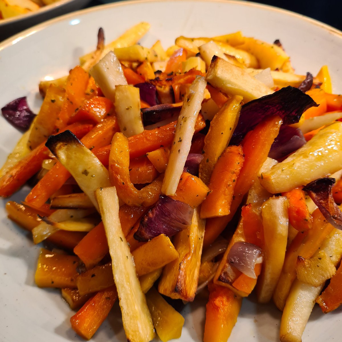 LMS Senior Catering tweet media