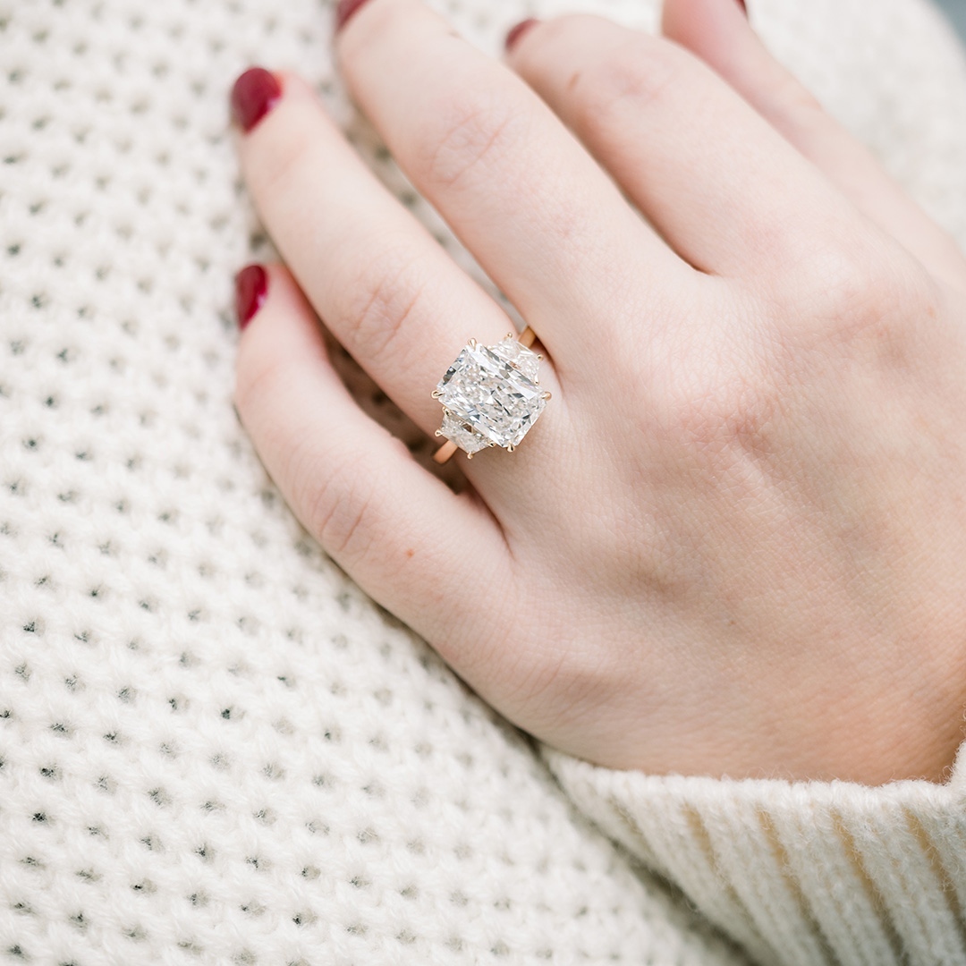 ada_diamonds's tweet photo. We deliver the most spectacular lab grown diamonds on earth, curated by discerning experts for uncommon brilliance and unsurpassed quality. 

Let us find you the perfect lab diamond to celebrate your love. Get started at the link in our bio. https://t.co/stbbXYDi3S