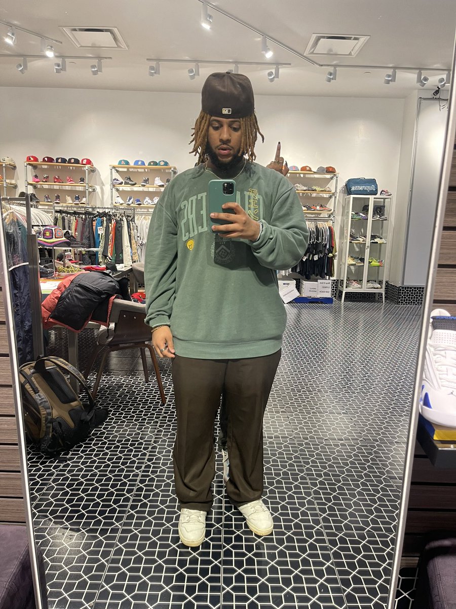 uremindmeofKEEM's tweet photo. 4 for 4 🕺🏽 https://t.co/H4eTwYENu6