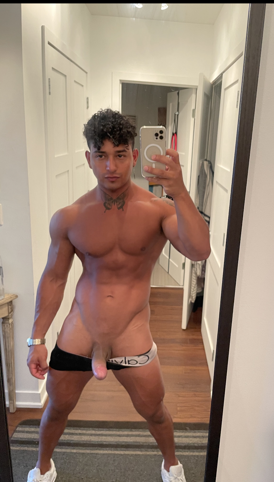 Morning WOODY, aren't you glad to see me ?🍆😈 #riseandshine #morning #hardon #boner #stiffy #chub #fatty #hardcock #cutcock #erection https://t.co/Qo9Ey1RAG4