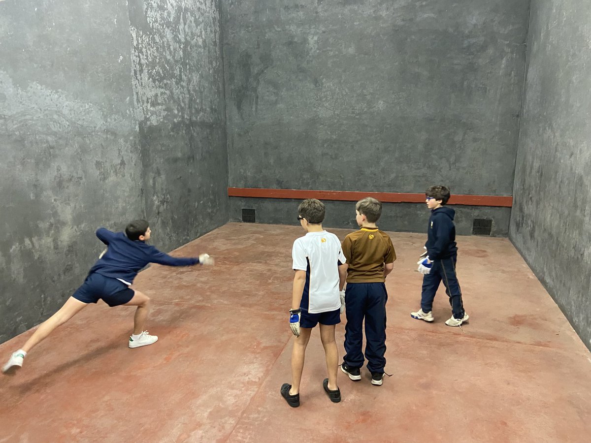 Jacobo 🇪🇸 was the pick of the players tonight - he has dabbled in fronton at home which certainly lends itself to this wonderful game.
⁦<a href="/FivesSedbergh/">Sedbergh Fives</a>⁩ ⁦<a href="/RFAFives/">The RFA</a>⁩