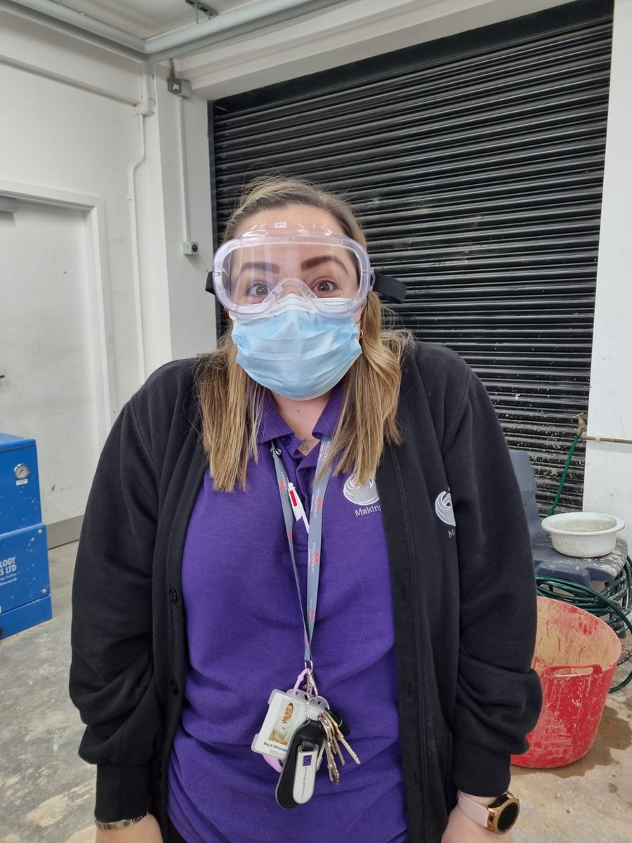 PhoenixHousePRU's tweet photo. Rome class attended @PhoenixPark_ this afternoon for a session in multi trade. They were very keen to get stuck in and enjoyed the experience! Thank you #crosssitelearning #careers #PhoenixtoPark #thisisAP https://t.co/nhqcTYDqcl
