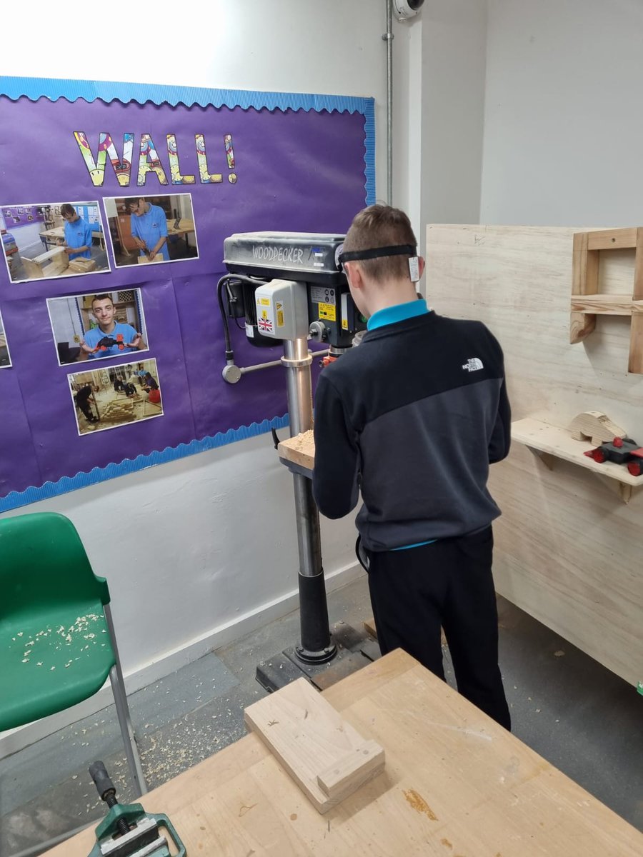 PhoenixHousePRU's tweet photo. Rome class attended @PhoenixPark_ this afternoon for a session in multi trade. They were very keen to get stuck in and enjoyed the experience! Thank you #crosssitelearning #careers #PhoenixtoPark #thisisAP https://t.co/nhqcTYDqcl