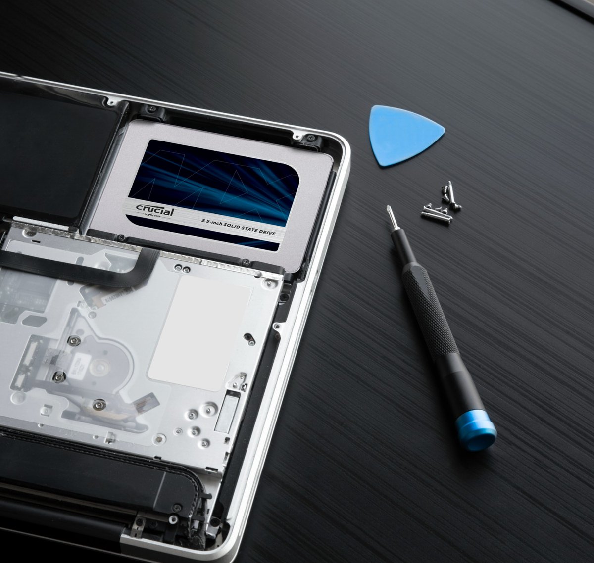 Crucial Memory tweet media