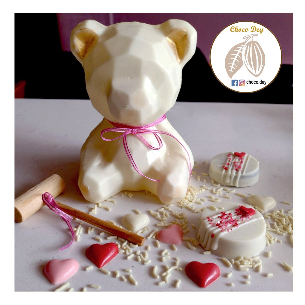 DeyChoco's tweet photo. 💝Dulce , Hermoso, Chocolatoooooso 💝#Sonrieycomechocolate #ositosorpresa #regalosunicos #chocolateblanco #amor #hechoenmexico #chocolates🌺 https://t.co/o3i7HX5i8r