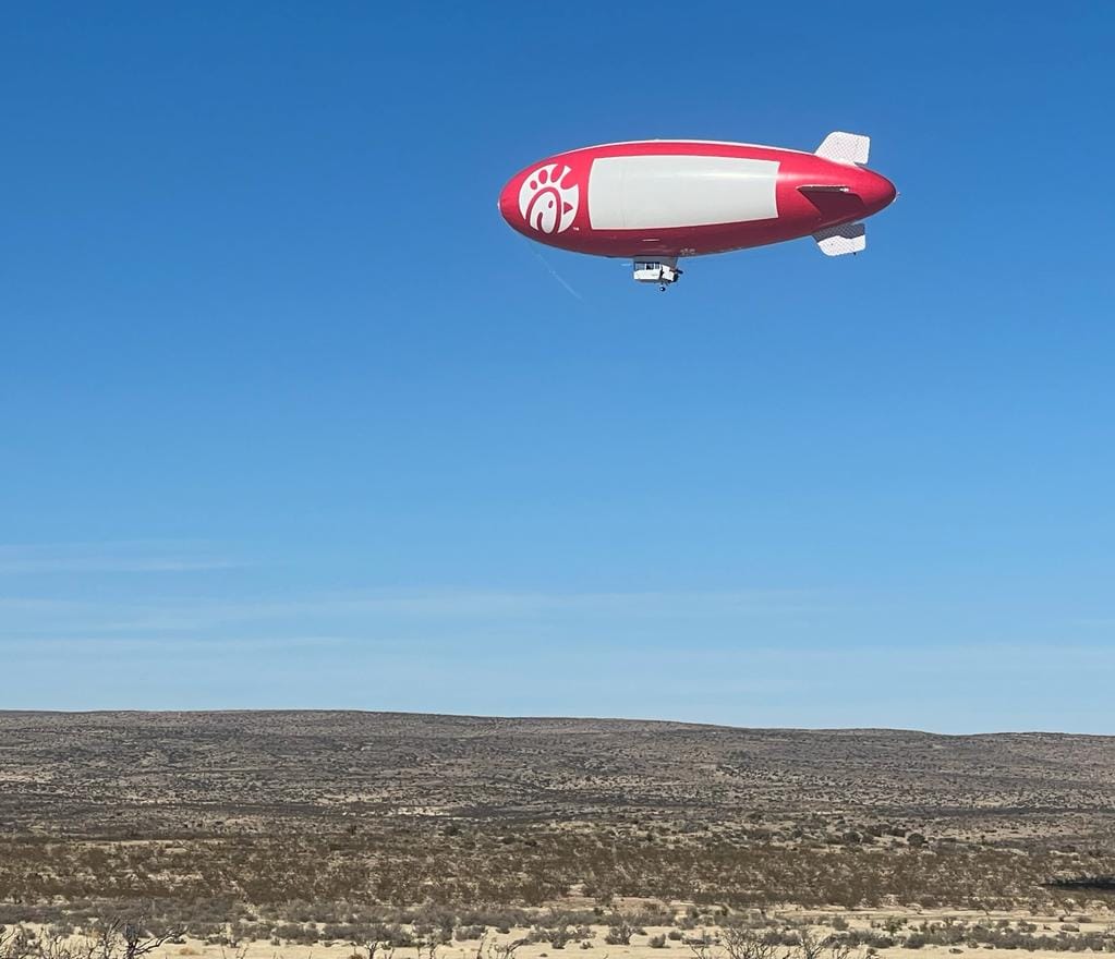 AirSign's tweet photo. Who's spotted the big red chicken flying by? ππβ
#AirSign #cfasocal
Shoutout to High Exposure Aerial Advertising for helping make this possible!
Photo Credits: Alfonso Rayas https://t.co/mi2WYBGpbu