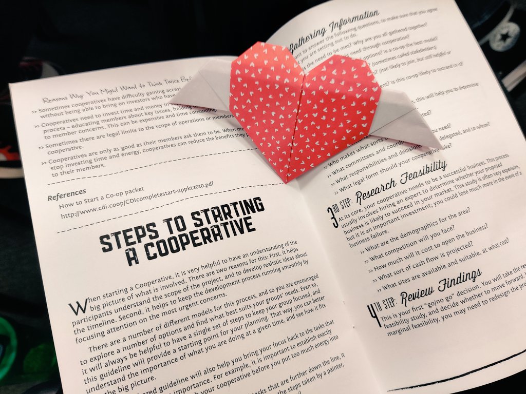 CorkHousingCoop's tweet photo. We had such a lovely time at the Co-op Evening event with our friends at @ucccoopsoc 🙏
Highlight was playing the boardgame Co-opoly by the @tesacollective ; a Cooperative spin on Monopoly! ⭐
Thanks @UCCCoopStudies for lending them to us!
#coopoly #cooperatives #cooperation https://t.co/d8meRQTPm2