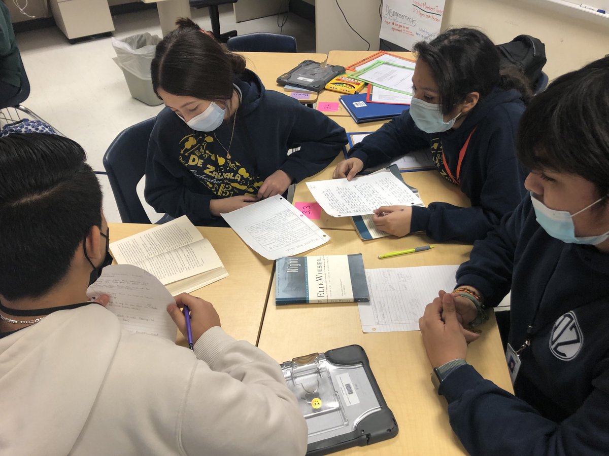 lsalas17's tweet photo. Literature Circle Group Discussions and Role Sharing #BookClubs #Night #DiscussionLeader #Reporter #DictionDetective #BridgeBuilder @deZavalaMS https://t.co/lu3xFFQYdp