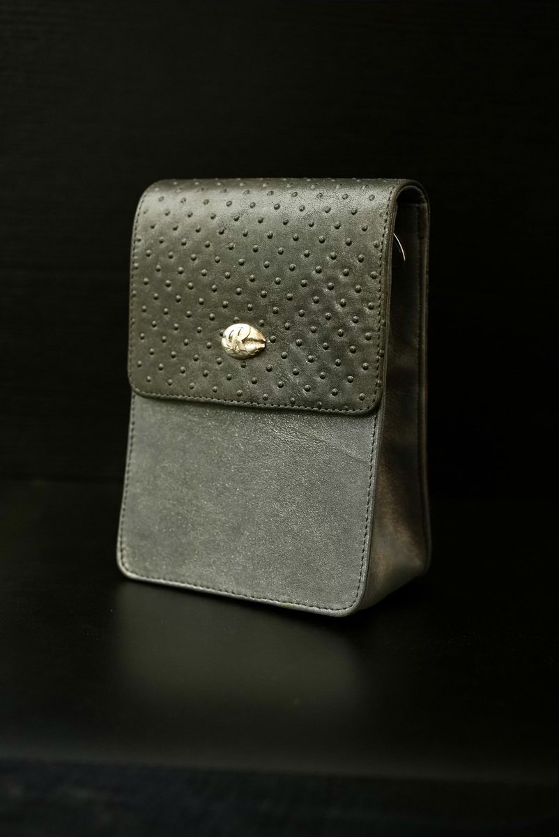 Réma'Na 👜👑 tweet media