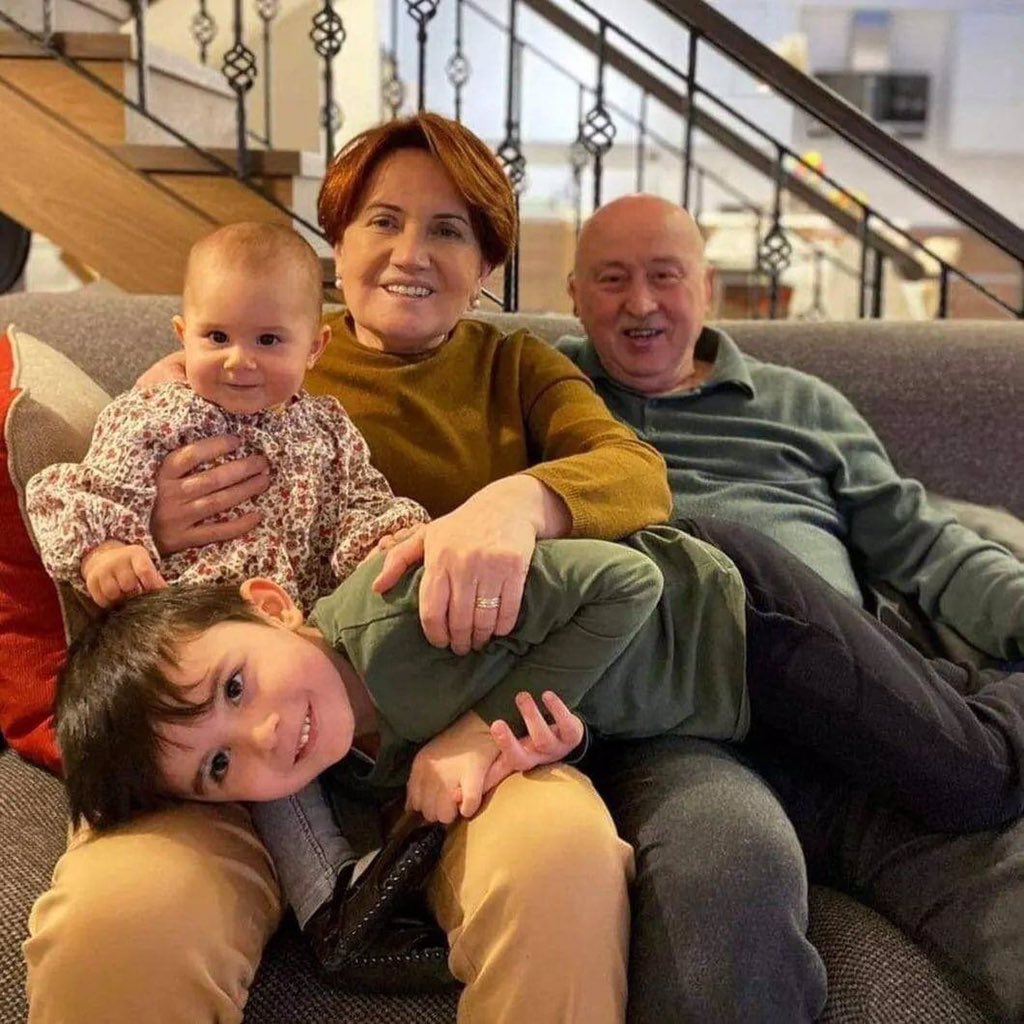 İYİ Parti Genel Başkanımız Sayın Meral AKŞENER ve eşi Sn.Tuncer AKŞENER’in covid testleri pozitif çıkmıştır. İYİ Parti Gelibolu teşkilatı olarak sayın Genel Başkanımıza ve eşine Yüce Allah’tan şifa diler en kısa sürede sağlıklarına kavuşmasını temenni ederiz.