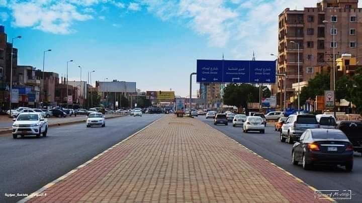 AlgaliOsama's tweet photo. هل تصدق  ؟؟ 
شارع الستين قبل الغزو القحاتي https://t.co/AVPKel0eHp