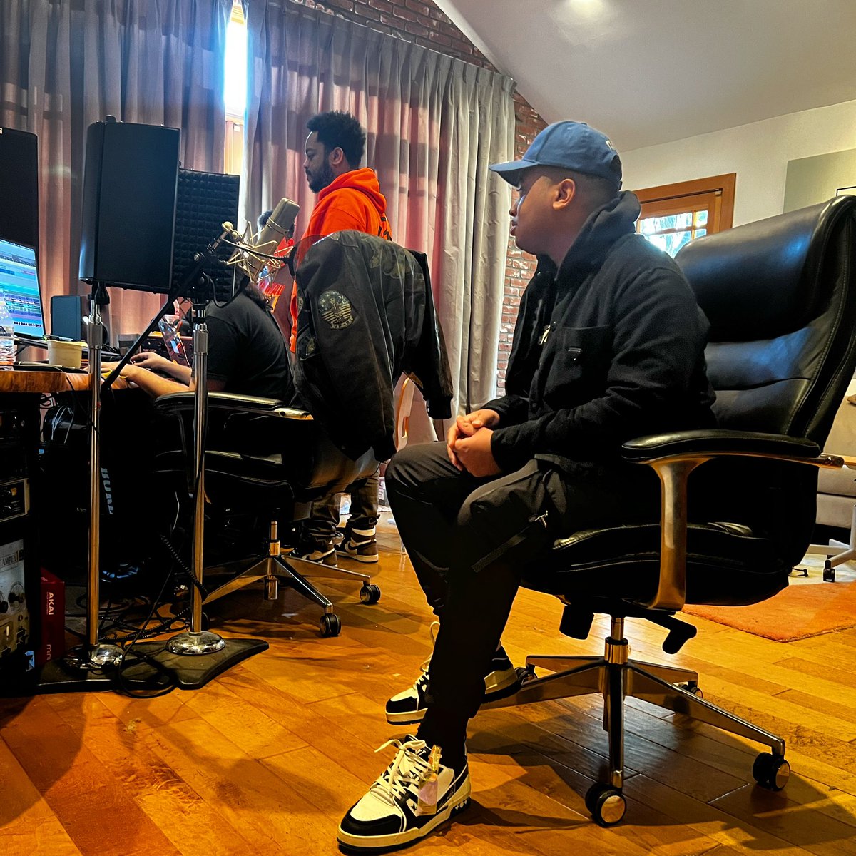PatToussaint's tweet photo. Kaycyy album camp was Phenomenal. Pay attention when I tell you history will be made. ๐๐๐๐๐ #BuVision https://t.co/Kpn3PFqDTA