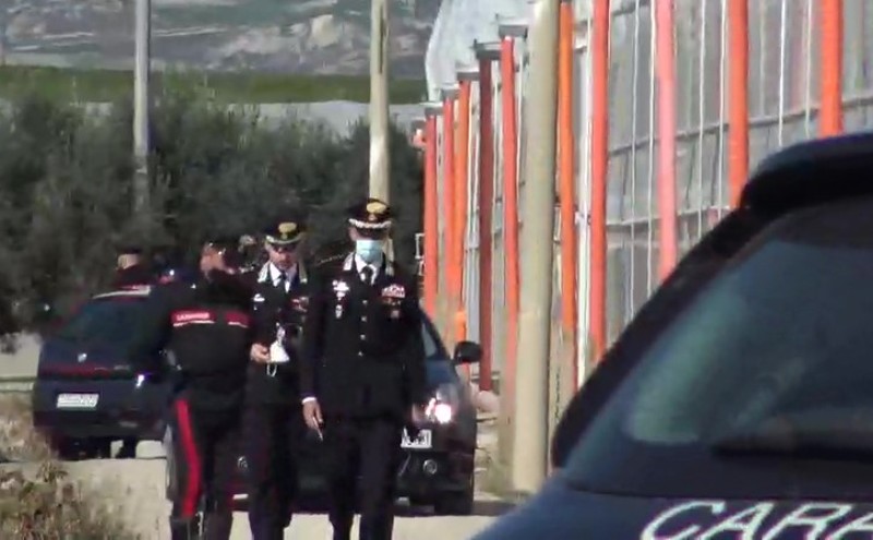 comunicalonews's tweet photo. "Mia figlia era felice in campagna, aveva ritrovato la serenità. Avevano dovuto lasciare la casa in cui vivevano perché nello stesso palazzo abitava il cognato, ed era un litigio continuo. L'ho sentita per l'ultima volta ieri sera al telefono.  #Licata

https://t.co/yoiCFCYcDz https://t.co/464ng04UFW