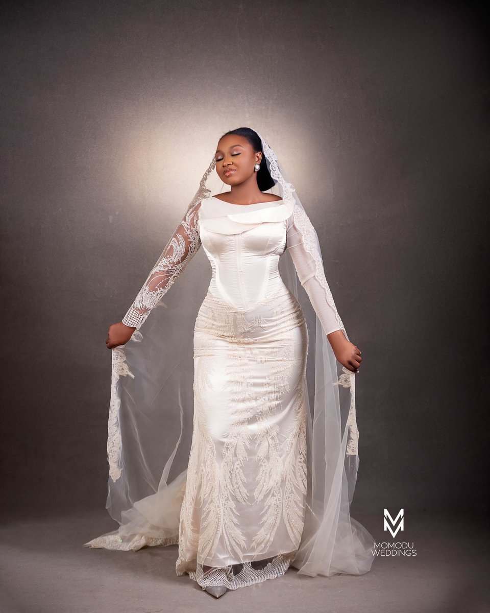 Abuja_Weddings's tweet photo. When you realise you want to spend the rest of your life with somebody, you want the rest of your life to start as soon as possible. 

Congratulations to Hauwa and Habib. #BondedWithH2022 ♥️♥️♥️ https://t.co/jjADh5Mji6
