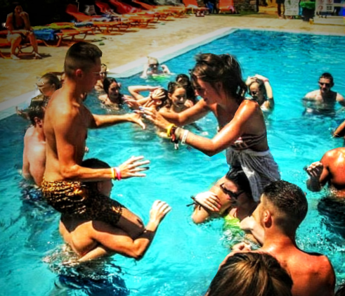 cfclub's tweet photo. Mixed Couples Division
#shoulderwars #shoulderrides #shoulderride #fightcfc #poolparty https://t.co/FHZVyZBlL0