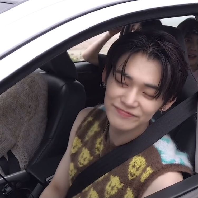 yeonjun love space tweet media