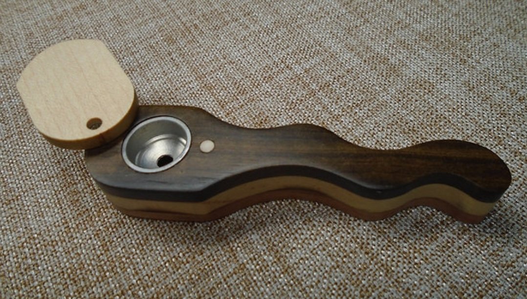 Burls Wood Engraved Tobacco Pipe

burlsusa.com/product-page/w…