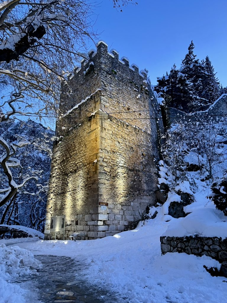 DrosiaNtaliani's tweet image. #livadeia #Krya #greece #elpis #snow