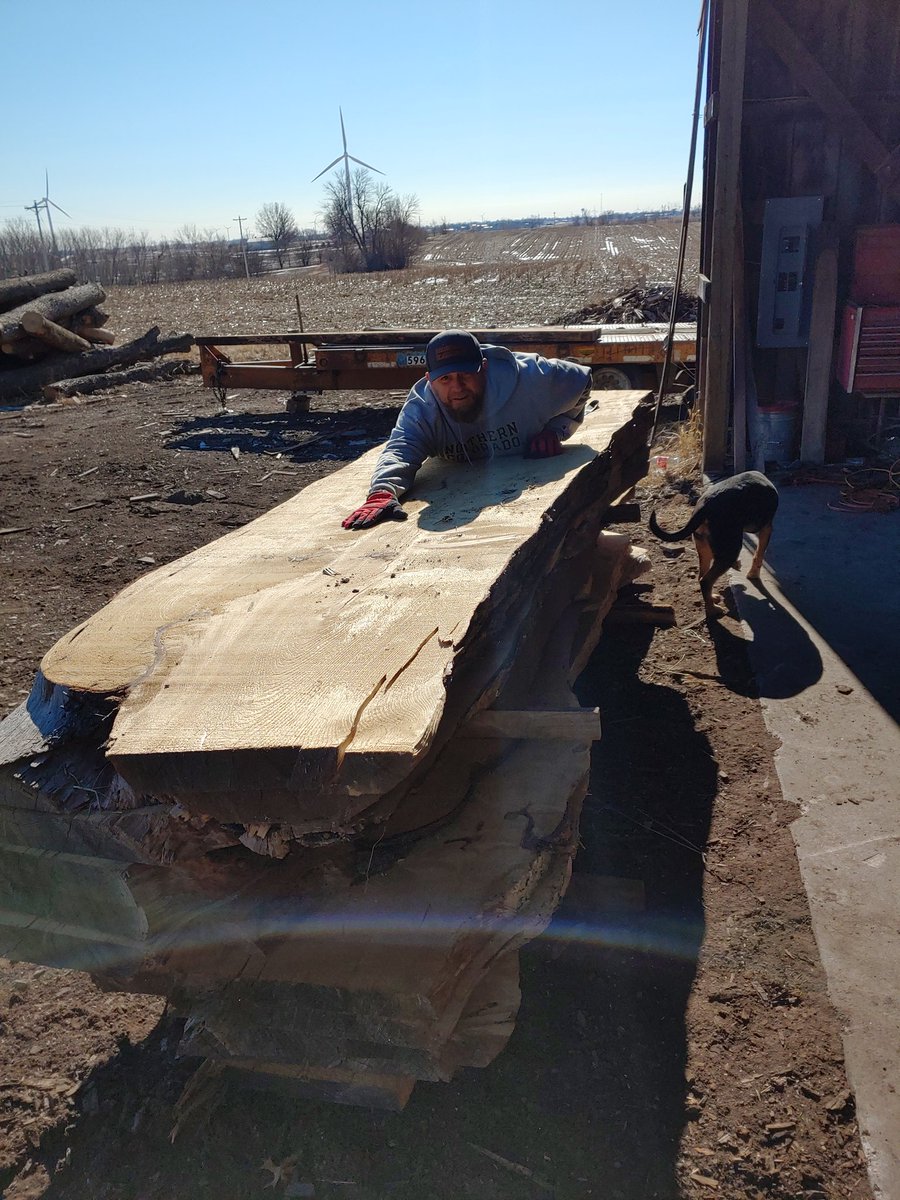 Vonseggerndesi1's tweet image. Kitchen, dining or conference room tables anyone?  These pine slabs are amazing and I'm just the guy to contact to reserve yours today!
#Vonseggerndesigns #interiordesign  #pinetables #custom #woodworker #pyrographyartist #supportsmallbusiness #supportyourlocalartist #✌