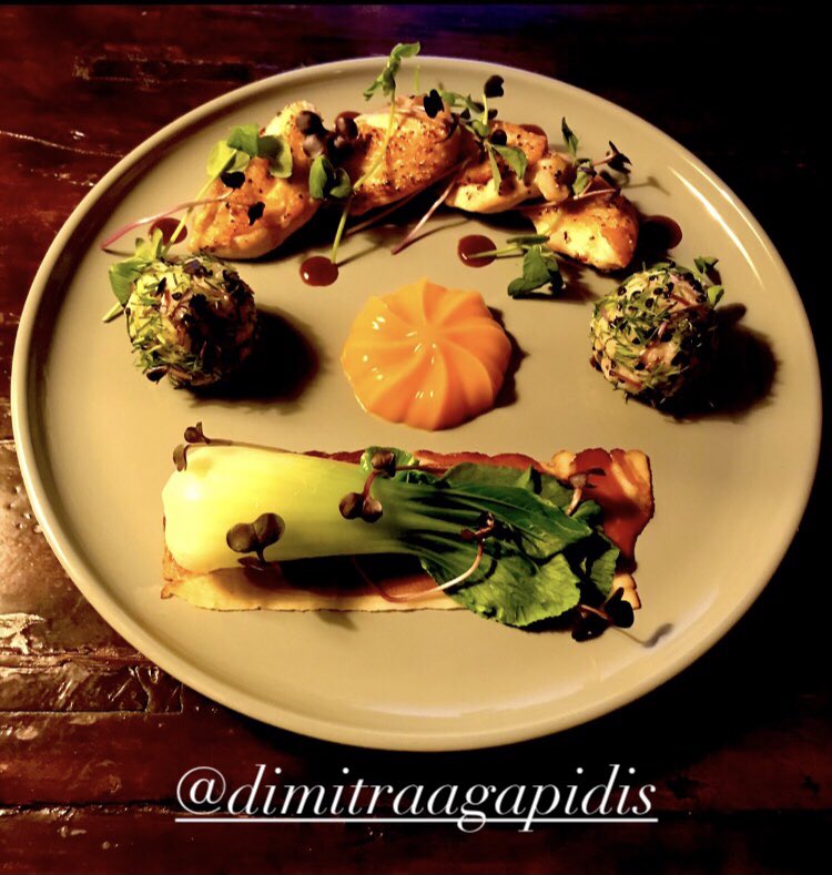 DTentation's tweet photo. #Supreme de coquelet 
.
.
.
.

#chefdimitra
#delectablebistronomy #cheflife #toutfaitmaison #organic #healthy #amour  #cuisine #food #france  #risotto #prosciutto crisp #lesdouceursdelatentation https://t.co/NdhqkqVEfe