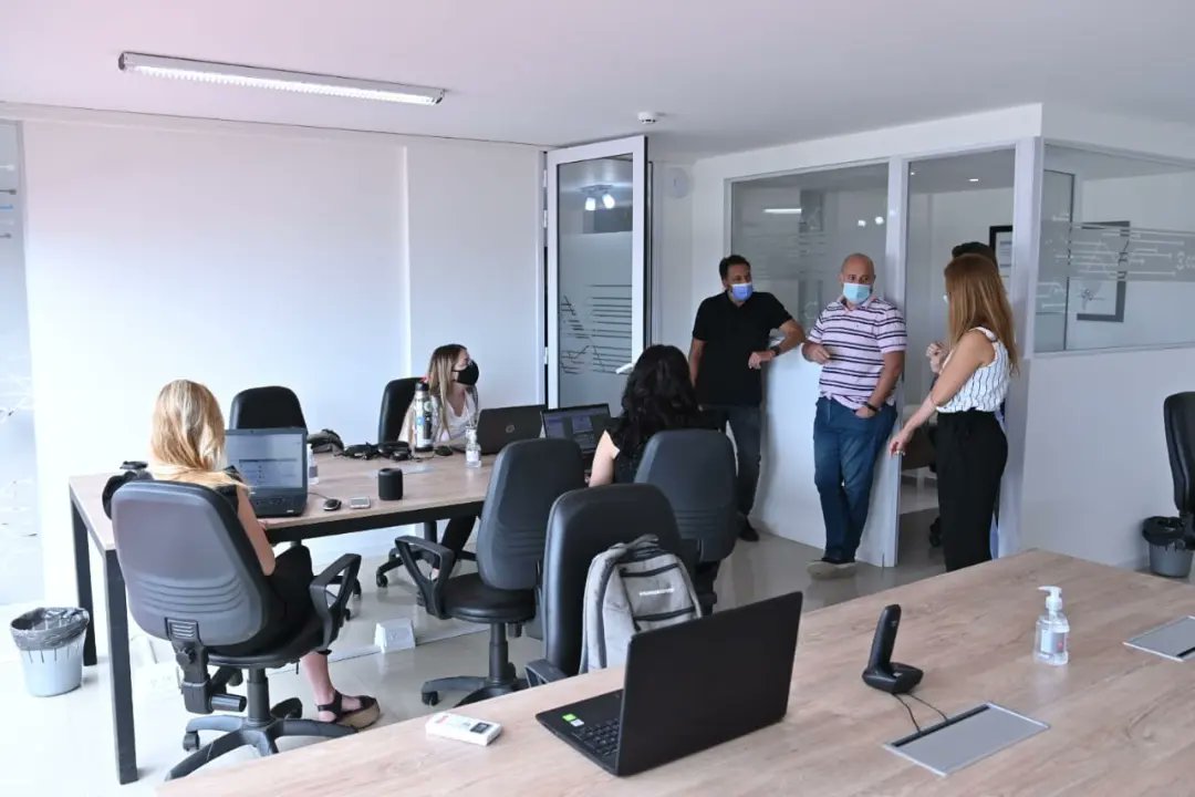 cytcordoba's tweet photo. 👩‍💻👨‍💻Trabajan 230 personas, con oficinas en Argentina, Colombia, Chile, México y Estados Unidos.🌐

✅ El Régimen Provincial de #EconomíaDelConocimiento brinda importantes beneficios, como: exenciones impositivas por diez años, promoción del empleo, capacitación, entre otros. https://t.co/zndAYXAq6a