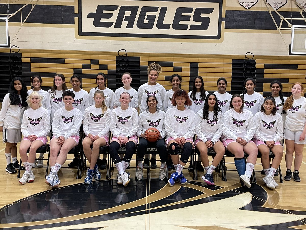 ophs_gbb's tweet photo. Breast Cancer Awareness Games tonight💞
Frosh @ 4pm 
JV @ 5:30pm 
Varsity @ 7pm https://t.co/Pr2LgT9oqF