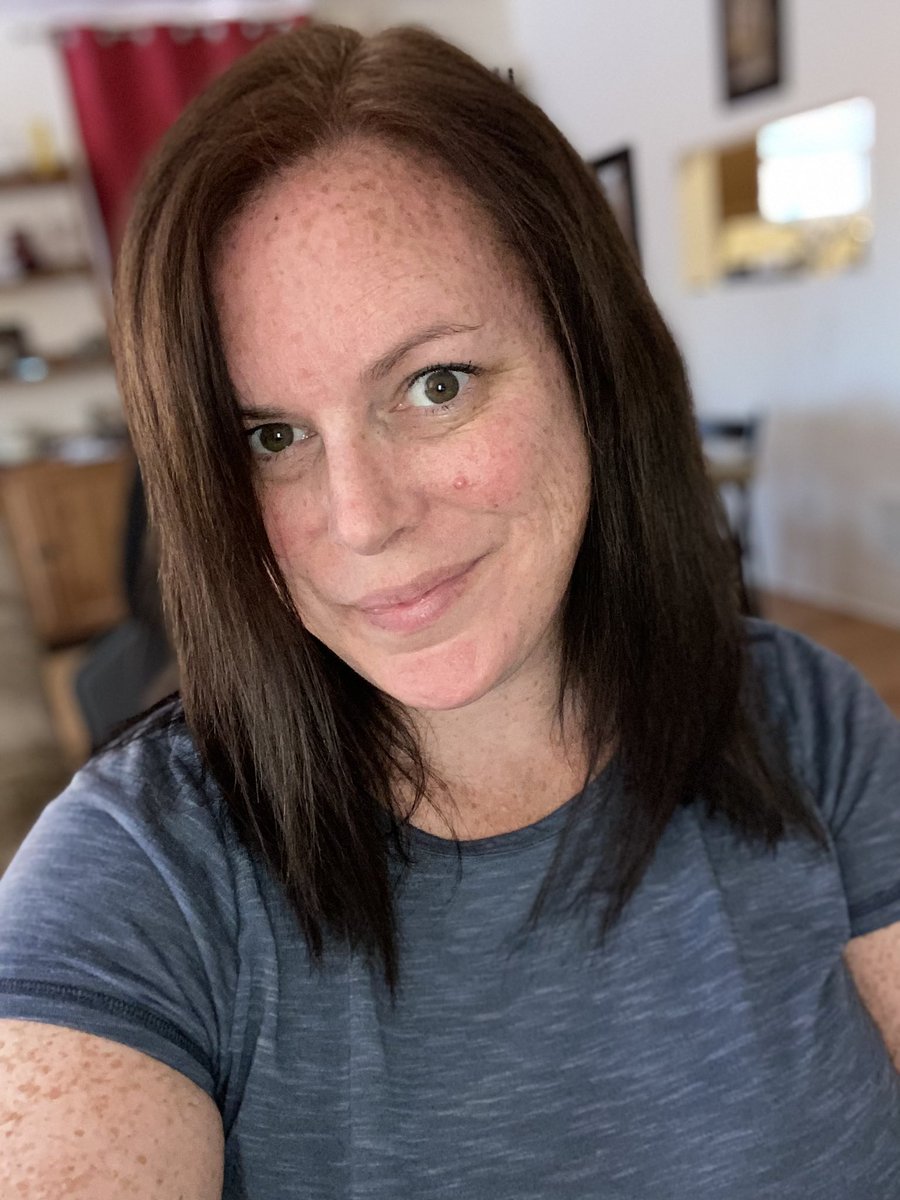 Rafeki78's tweet photo. Mental health matters!!
#bellletstalk 

This is a face of a Mom (left) yesterday (right) today dealing with teenager mental health issues. 
Us parents have been going through alot seeing their teenager dealing with many different mental health issues. Let’s speak up! #parents https://t.co/TNdEbl84zN