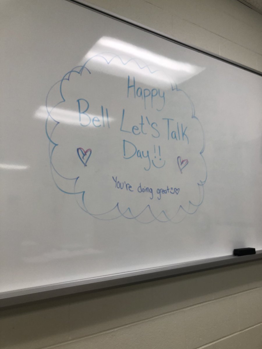 Ms. Russelle🍎 tweet media