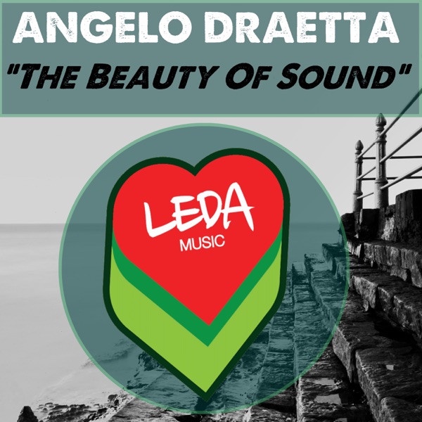 yurzradio's tweet photo. En ce moment sur #YurzRadio  @Angelo Draetta - The Beauty Of Sound - 

YURZ, c'est de la bonne musique 24h/24 ! 
Ecoutez YURZ sur  https://t.co/08j9oPo7MA

#NowPlaying #webradio #champagne #france #MusicisYurz https://t.co/PPyLN1cqmw