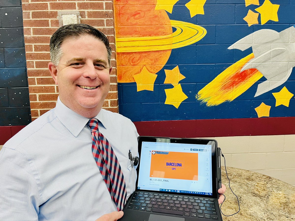 BerryMiller_JH's tweet photo. Thank you @WeAreRogers_ for letting some of our #AdvancedAcademic #teachers share the amazing classes & clubs we have at BMJH at your #GTNight. Each of these opportunities contribute to what makes Bobcat Country a Texas #SchoolsToWatch!β€οΈππΎπ#WeArePearlandISD @PearlandAdvAcad https://t.co/CZptc3Dx7X