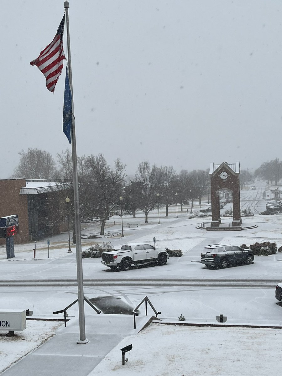 swosu's tweet photo. SWOSU at Weatherford and Sayre will be closed on Thursday, January 27. https://t.co/iIys9LMJxG