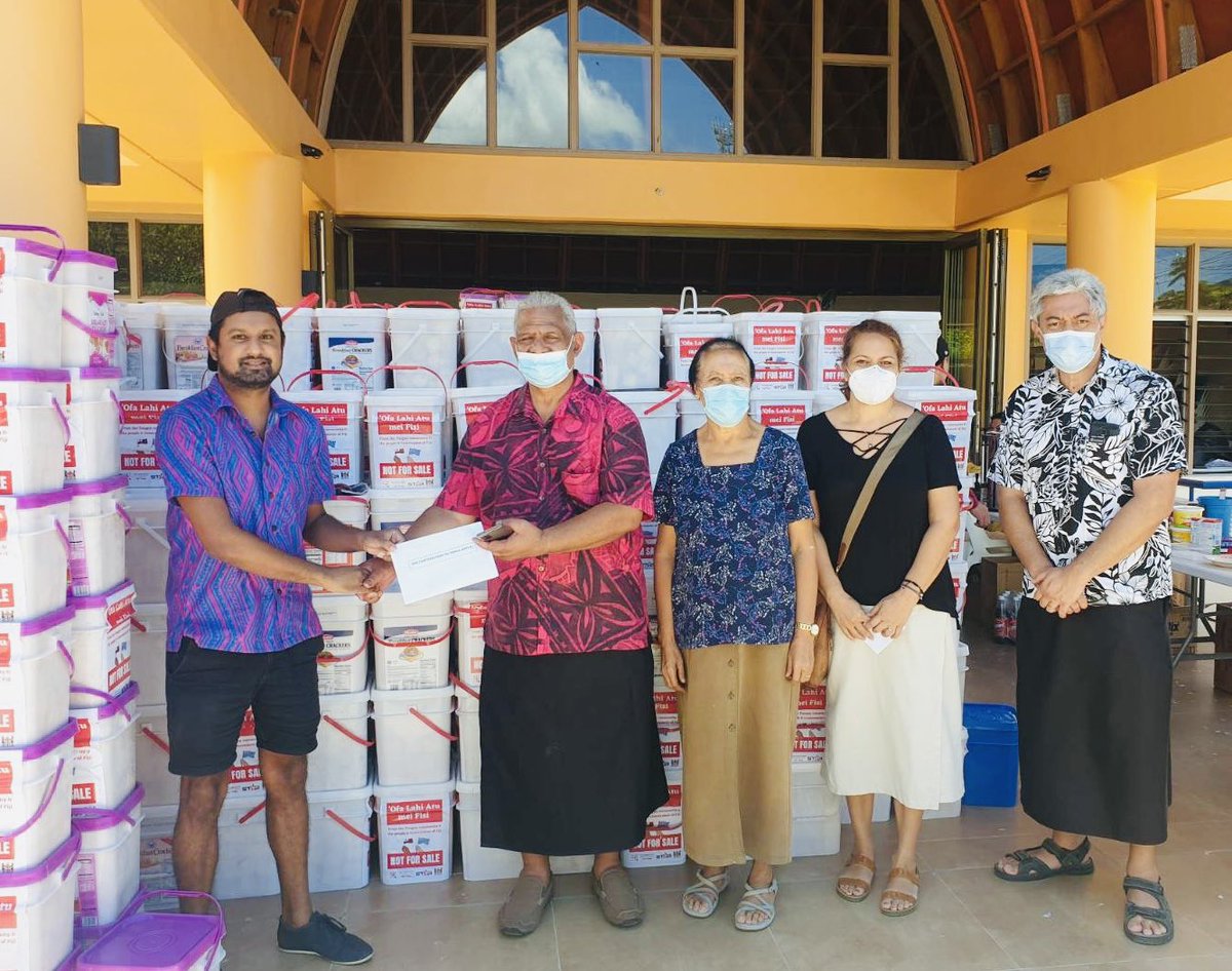 zhiyadkahn's tweet photo. In a snap 2 day fundraiser, SPC Social Clubs &amp; staff raised about $22,000 &amp; a further $7,000 via a concert to support the #Tonga Volcano &amp; Tsunami Appeal by the Suva Tongan 🇹🇴 community. Vinaka vakalevu, merci &amp; malo ‘aupito @spc_cps @psvivili @VukiBee1 #tongatsunami https://t.co/mFd2bm4DxF