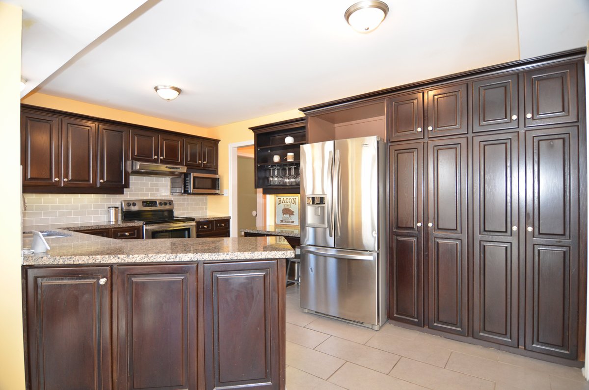 JamieMcRemax's tweet photo. 🔥HOT NEW LISTING🔥
2 Beechnut St. Mono
Offered at $1,369,900
#JamieMcGinty #Remax #RemaxHallmark #NewTecumseth #Alliston #Allistonhomes #Beeton #Orangeville #mono #monocliffs #RealEstate #Realtor #Realty #ForSale #JustListed #NewHome #HouseHunting #HomeSale #HomesForSale https://t.co/yMq99I5cSD