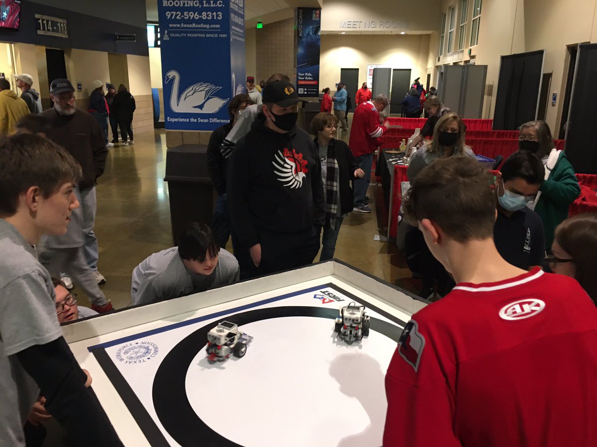 AllenRobotics's tweet image. @AllenSTEAM @UnifiedRobotics Demonstration @AllenAmericans game with FRC Team 5417 and @LfcRobotics FTC Team D sharing @FIRSTinTexas Robotics and #FIRSTAccess robotics to the fans! @SOTexas @UnifiedRobotics thanks to sponsors @quali_zeal @AroundTI