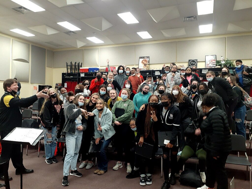 FalconFlip92's tweet photo. When our @HeightsHSusd259 legend #choir teacher, Mr Walker, has to be gone, we are able to pull the #GOAT from #CentralAdministration to lead our Upper Choir’s.
Ladies and Gentlemen, Mr Shawn Chastain!! @FineArtsUSD259 #WPSProud https://t.co/2c0Rh7rF00