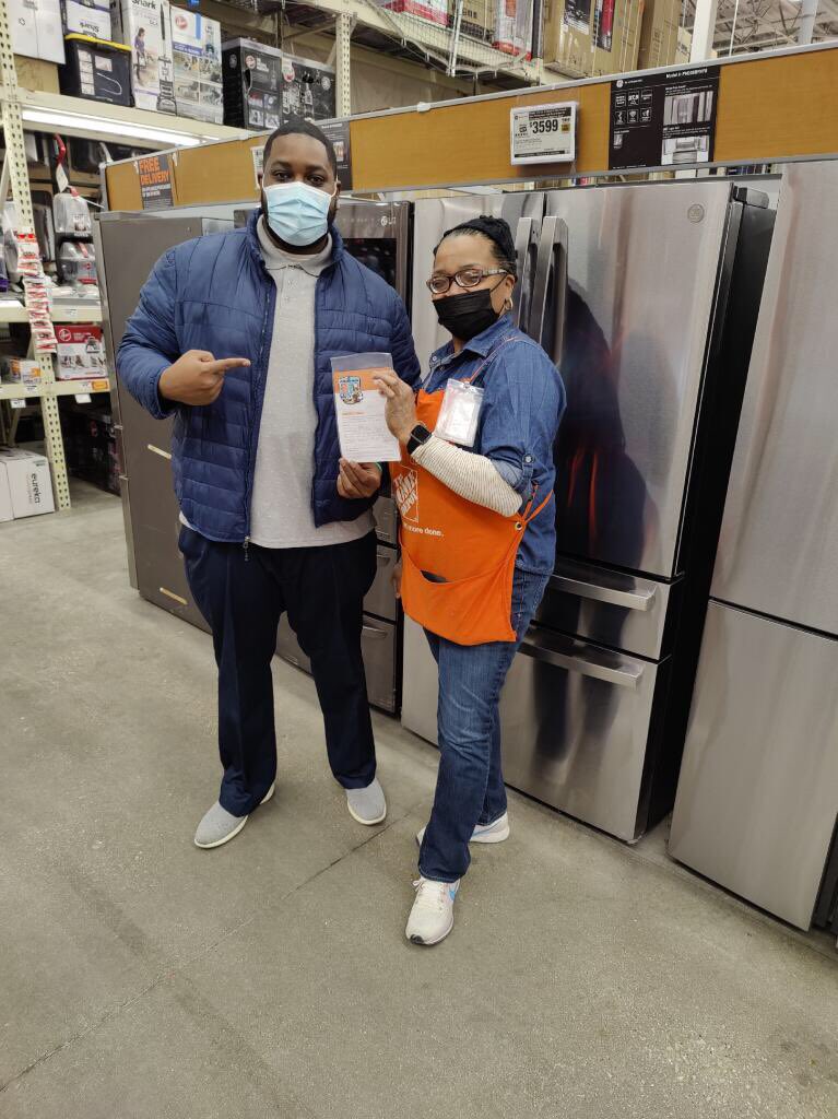 Jarvis Pledger (@jarvispledger) on Twitter photo Proud to honor LaShaun (COS) at store 1911, she’s done an amazing job with follow up and closing sales throughout specialty. This Homer Award makes LaShaun apart of the diamond club. Let’s celebrate LaShaun on today. <a href="/ezzyavila/">Esmeralda Avila</a> <a href="/PabloMarin2326/">Pablo Marin</a> <a href="/1911Cicero/">1911 Cicero</a> @kassTHD Proud to honor LaShaun (COS) at store 1911, she’s done an amazing job with follow up and closing sales throughout specialty. This Homer Award makes LaShaun apart of the diamond club. Let’s celebrate LaShaun on today. <a href="/ezzyavila/">Esmeralda Avila</a> <a href="/PabloMarin2326/">Pablo Marin</a> <a href="/1911Cicero/">1911 Cicero</a> @kassTHD