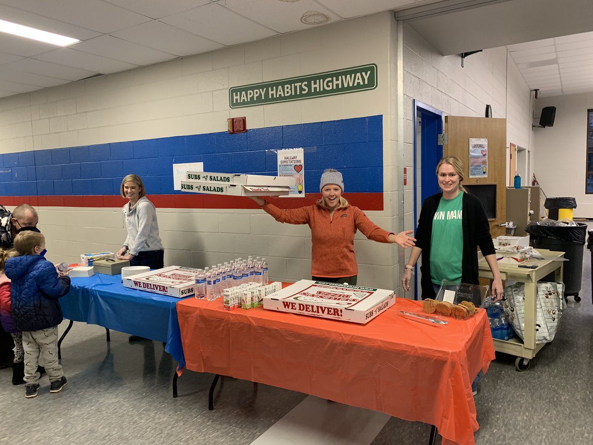 #BookBingo is a huge success! Shout out to @theLibraryScene and @RichfieldElem PTA for making sure this event for our 2nd grade families was a huge success! #reverepride