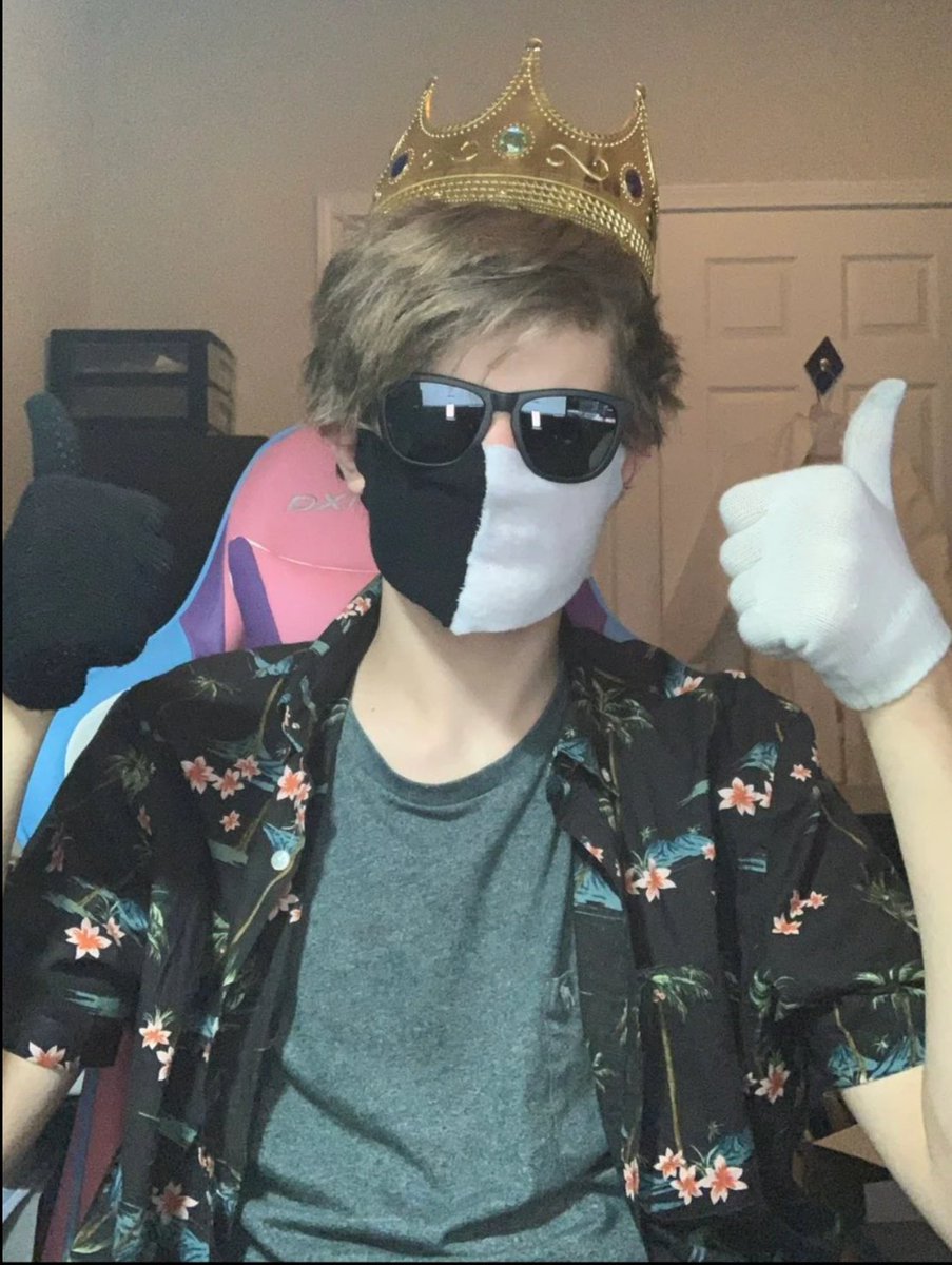 rayspnap's tweet image. ~°. °~ #bootwtselfieday ~°. °~
~°. °~ #nationalranbooday ~°. °~
We both be lookin pretty swagger

Retweets are hella cool :D