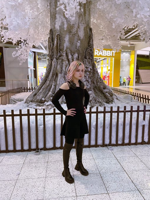 Do you wanna become closer? SUBSCRIBE to my https://t.co/ocIBv2LE6U and watch my daily life!😻🍬🍭 https://t<a href="/tag/sfs"class="tags"><span>#sfs</span></a>