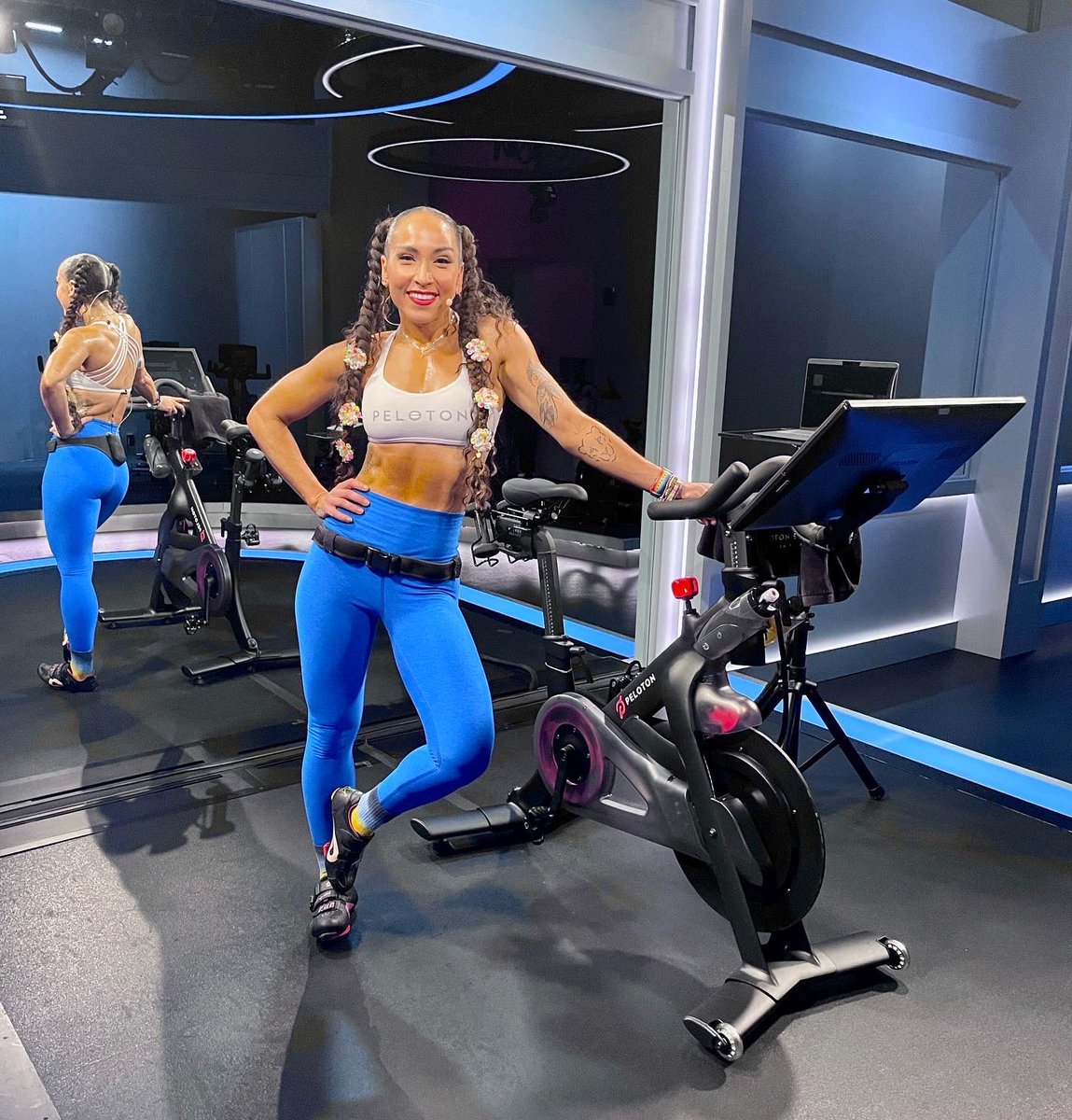 Robin Arzón tweet media