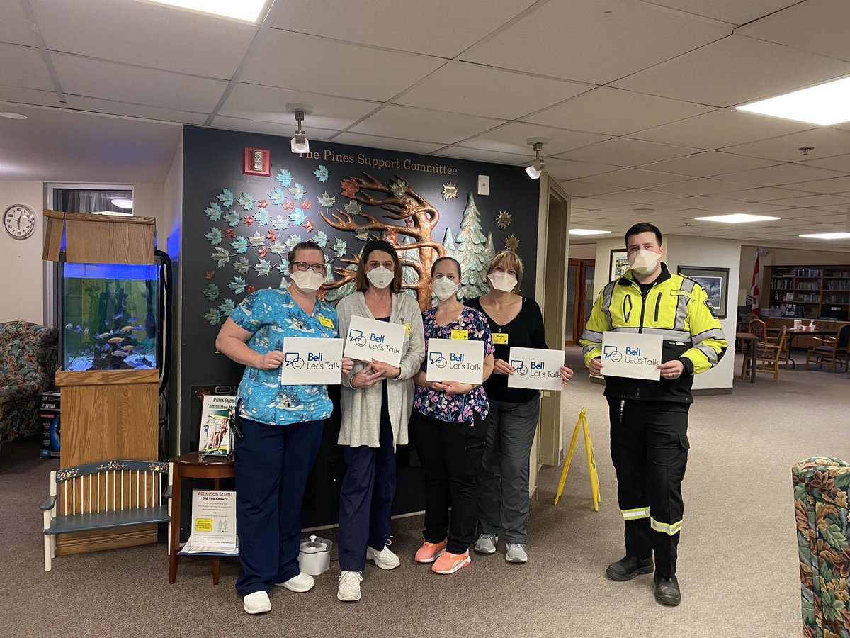 MuskokaPS's tweet photo. Mike pays a visit to The Pines LTC Home to wrap up #BellLetsTalk day. The conversation doesn’t end here though. #MuskokaCares https://t.co/B9HuikmeOs