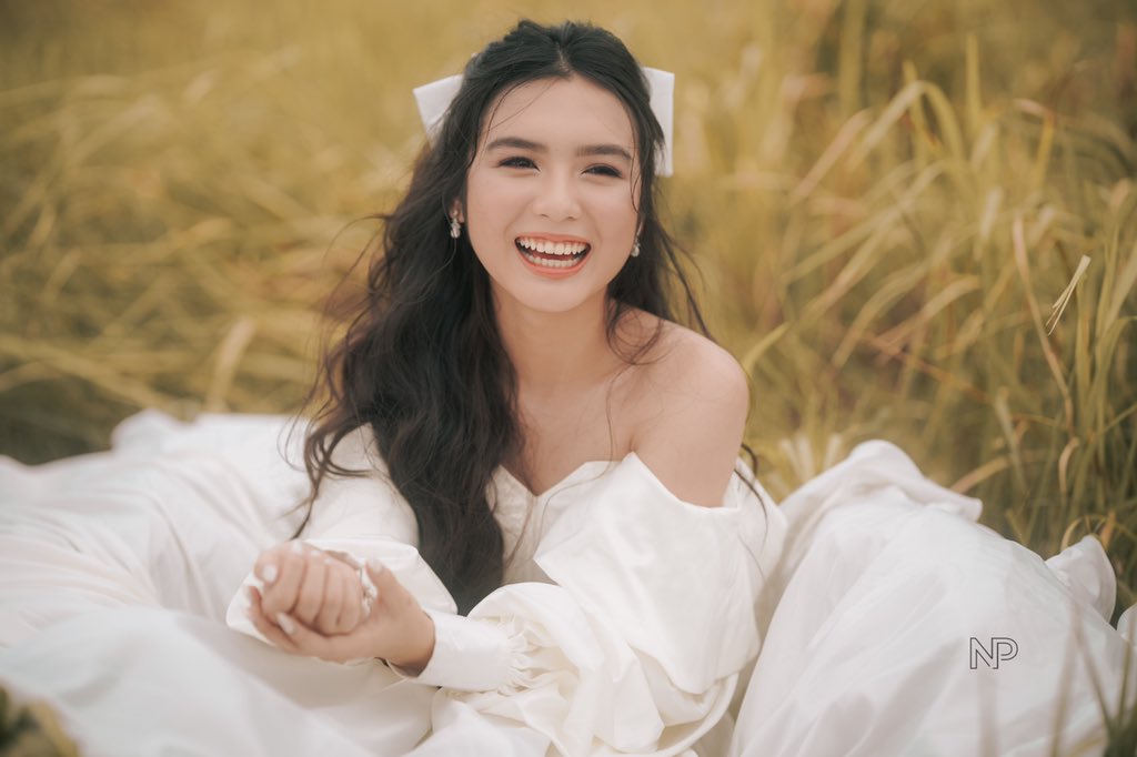 ilykycine's tweet photo. happy birthday to my fav girl. you deserve all the love and happiness you have right now. i'm proud of you, as always :') you are blessed and you are a blessing to many. i love u forever *cries* 

#Happy18thBirthdayFrancine https://t.co/G4XFC9LIJB