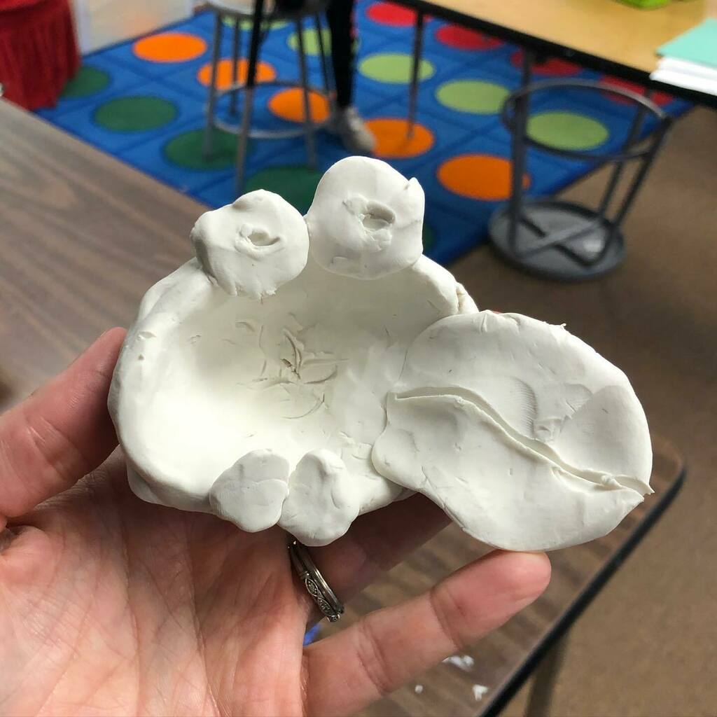 ConantArt's tweet photo. Second graders are prepping for the clay center, which will open in early February. We’ve started envisioning what we might make with clay, as well as working on stretching and exploring with modeling clay to prepare. https://t.co/W6rmApcqjD https://t.co/hvueAD4FEu