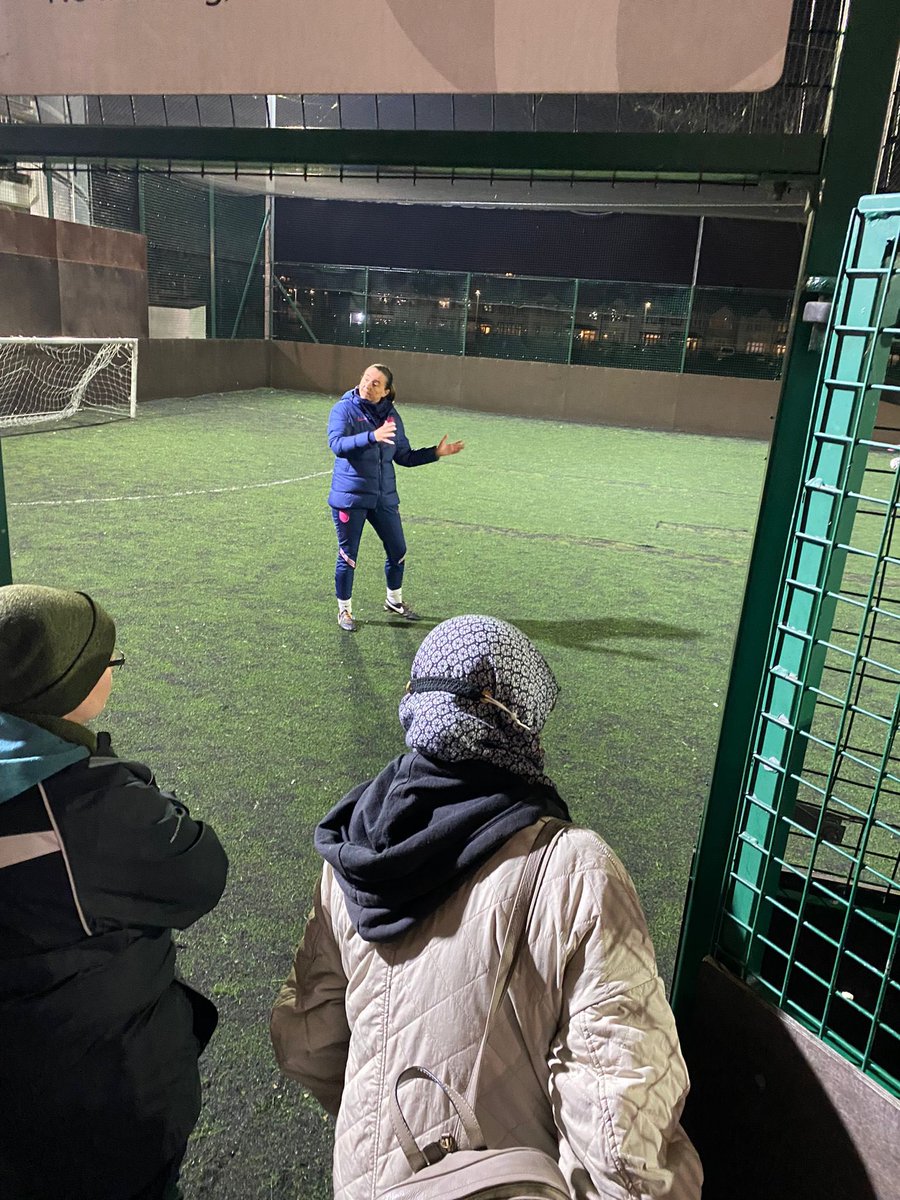 A privilege to support female coaches and work with @dani_warnes @86caw @Yasmin_H_83 @NealAkhtar @Wakie3 @DebbieBarry_ @danny_fenner Knowing the Basics Series: Benefits of small sided games for all to fall in love with the game