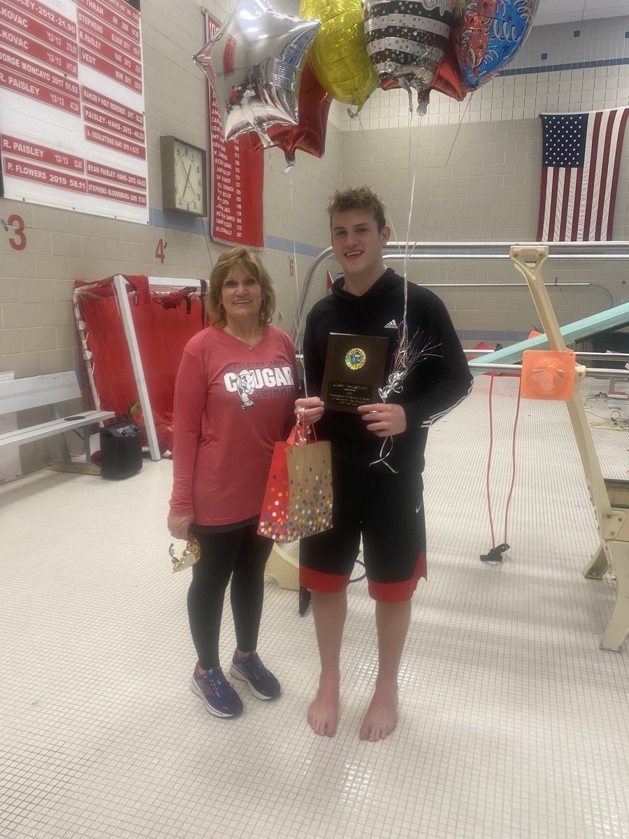 HASDSportsMed's tweet image. Congratulations to Logan Yakubowski on scoring his 1000th career point tonight! #cougarpride #LVHN @HASDAnnounce @LVHNSports