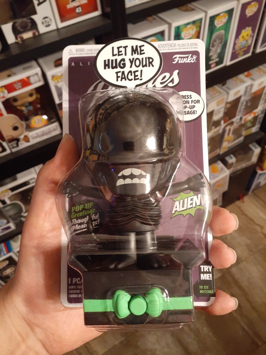 Mail Call! I just got myself my very first funko popsie and I not gonna lie theses are so adorable and they also have a pop message #funkopopcollection #funkopopsies #popsie #popsies #aliens #funko #funkopopmovies