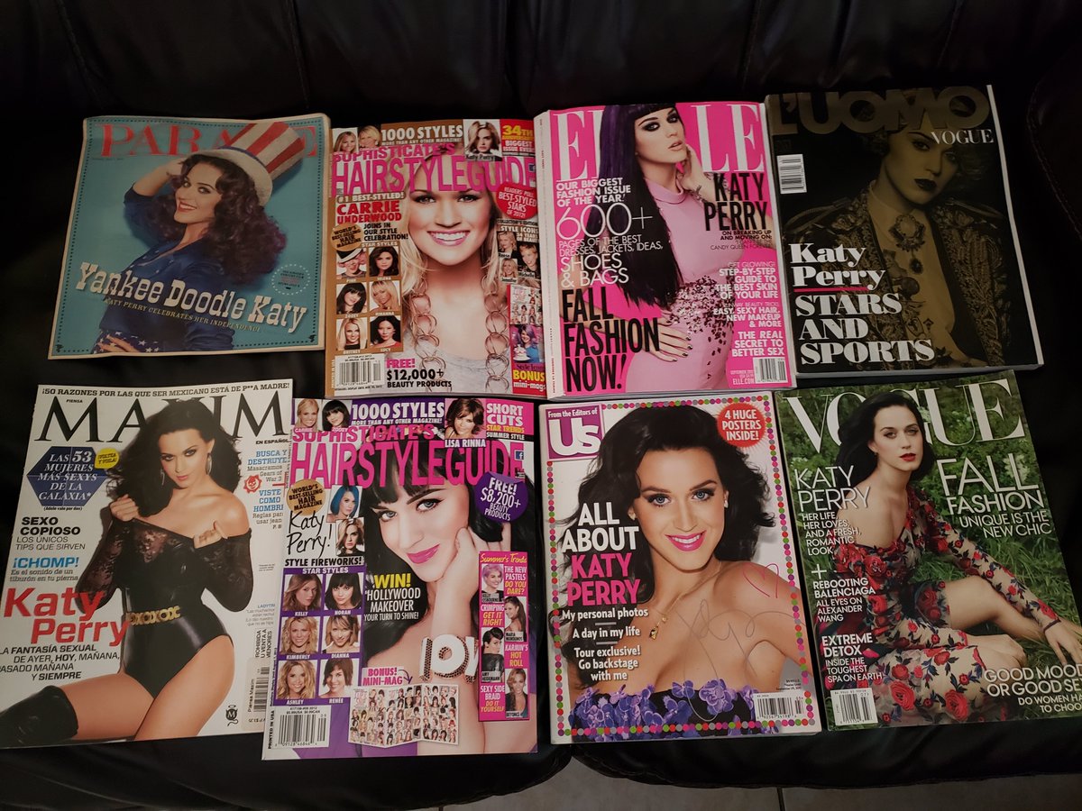 AngelTheKatyCat's tweet photo. Hey #KATYCATS 💟! 
I'm Selling Katy featured Magazines/Books!! Some include posters inside. **Plus FREE Surprise Katy Poster with any choice.**🌟 They're are beautiful pieces of gold💖🤩😻😽💫📖📚📃 https://t.co/YvHOc3Y4NS